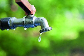 Wassereinsatz insbesondere im Außenbereich sollte reduziert werden