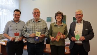 Der feder Vorstand zusammen mit Bürgermeister Sacha Reichelt und dem ersten Beigeordneten Alfred Jaax.