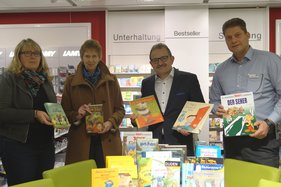 Übergabe Antolin-Bücher 